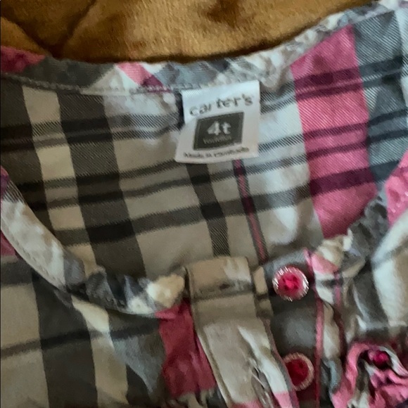 4T bundle.  2 shirts/2 pairs of jeans - Picture 4 of 9